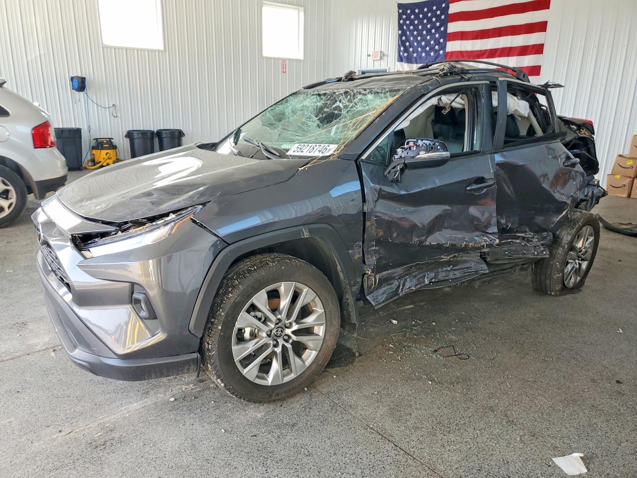 2025 TOYOTA RAV4 2T3A1RFV8SW566060