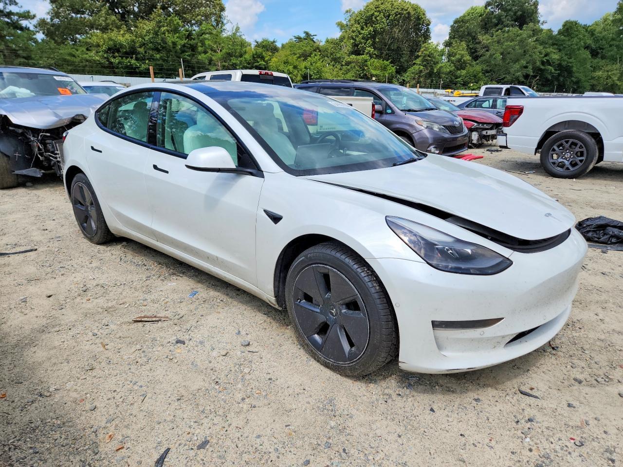 5YJ3E1EB0NF231598 2022 TESLA MODEL 3 photo no. 4
