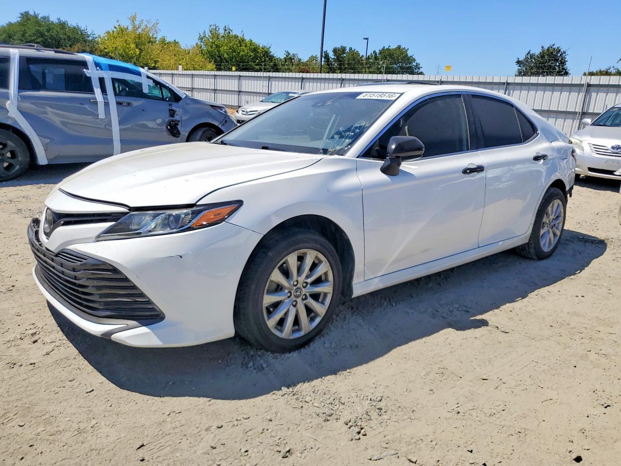 2019 TOYOTA CAMRY 4T1B11HKXKU728921