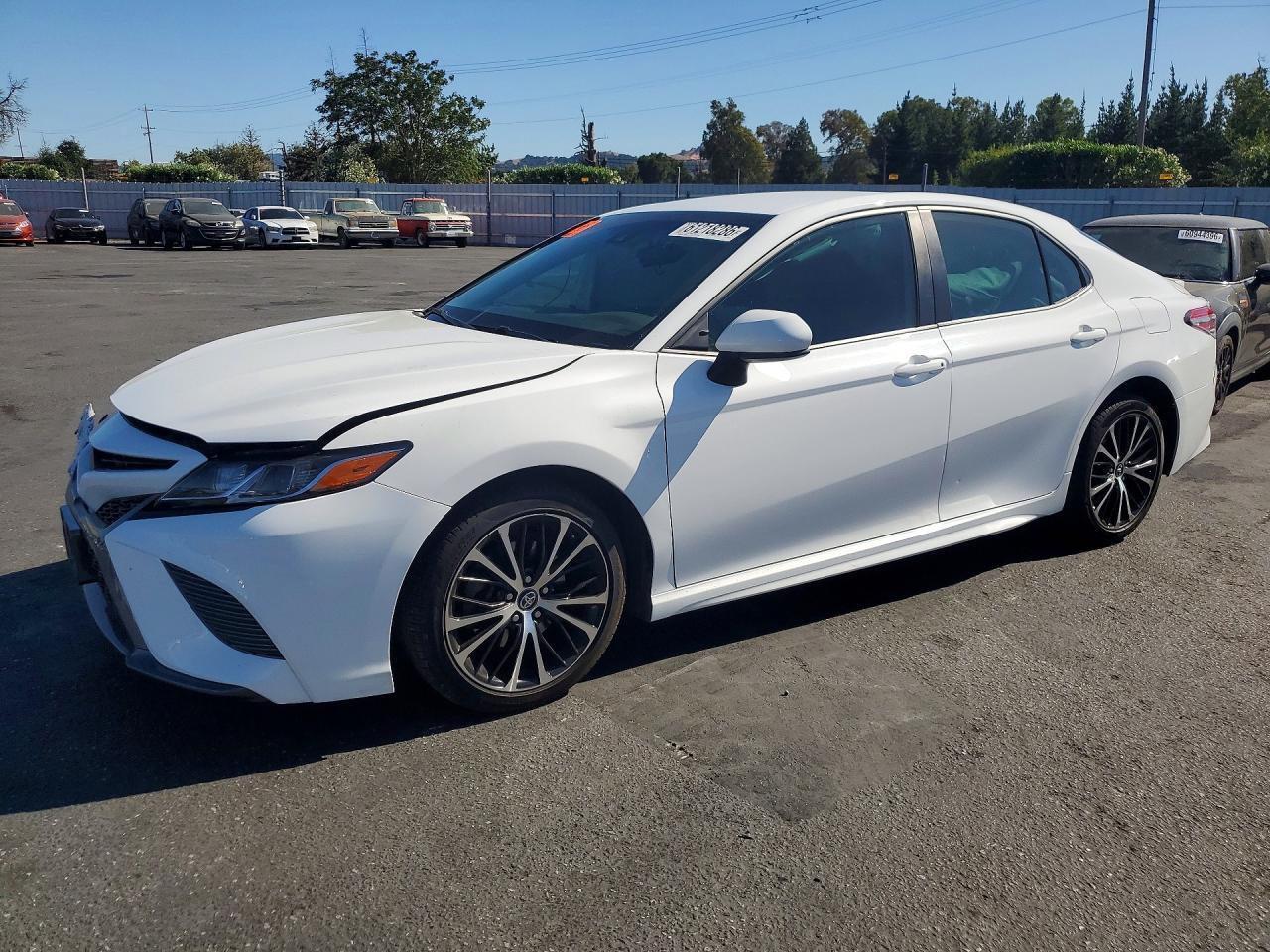 2019 TOYOTA CAMRY 4T1B11HK5KU748476