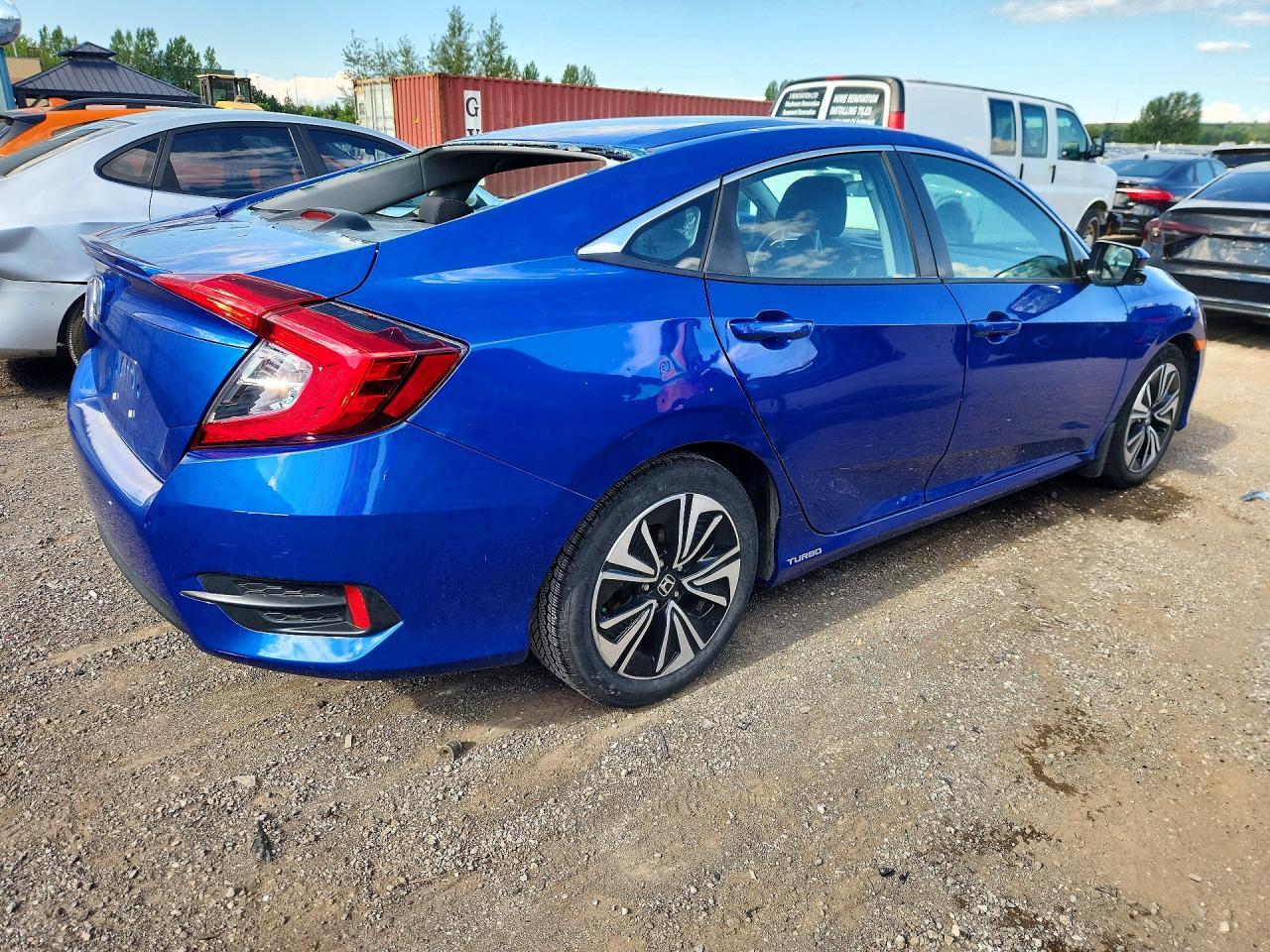 2HGFC1F44JH107374 2018 HONDA CIVIC photo no. 3