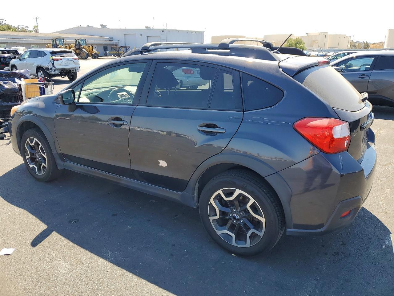 JF2GPABC9G8295183 2016 SUBARU CROSSTREK photo no. 2