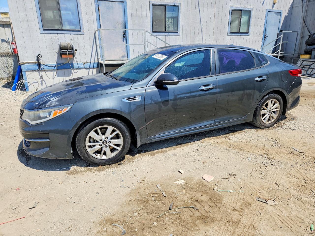 2016 KIA OPTIMA 5XXGT4L34GG015581