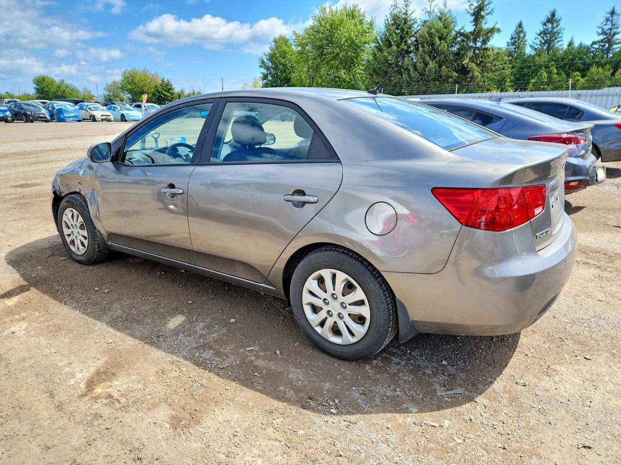 KNAFT4A23B5320117 2011 KIA FORTE photo no. 2