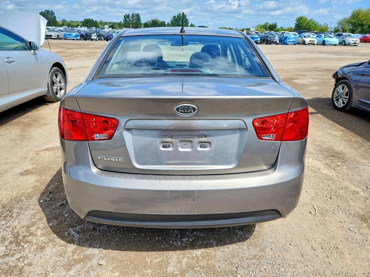 KNAFT4A23B5320117 2011 KIA FORTE photo no. 6