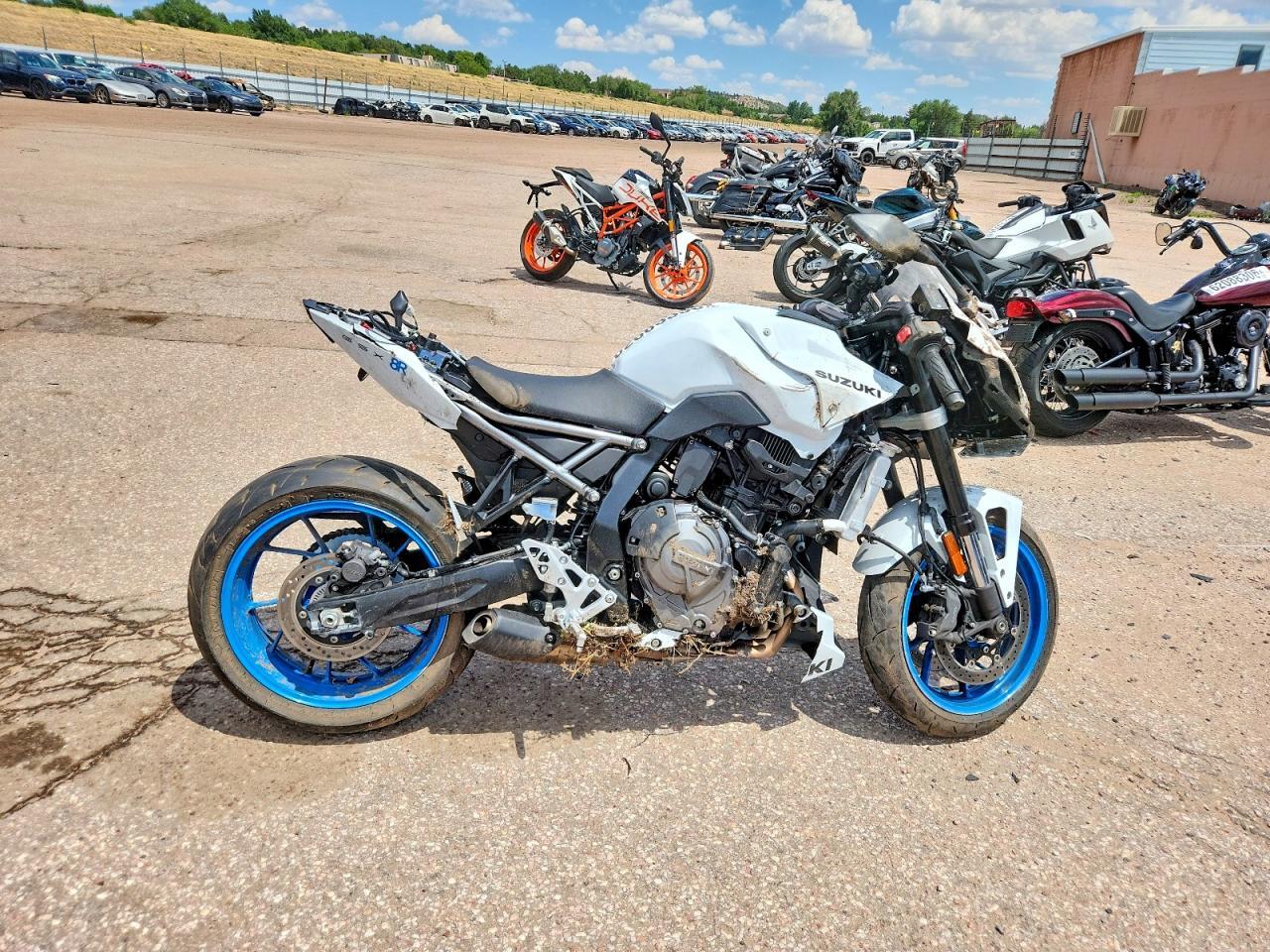 2026 SUZUKI GSX800 JS1EM13B9T7102254