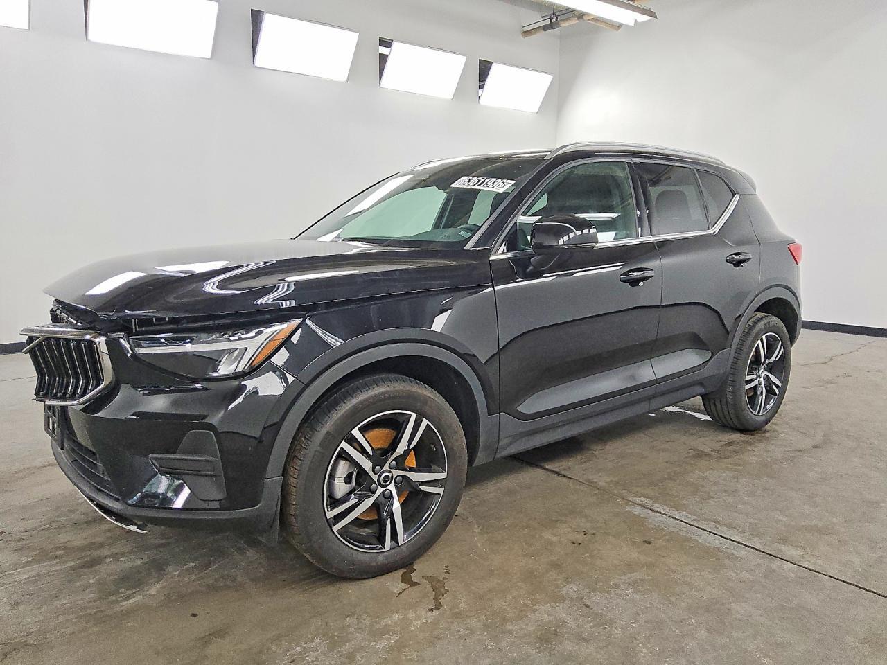 2024 VOLVO XC40 YV4L12UKXR2265380