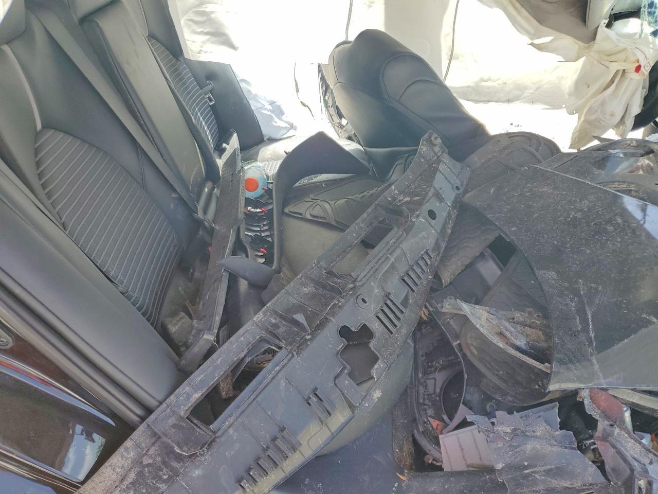 4T1G11AK9MU531015 2021 TOYOTA CAMRY photo no. 10
