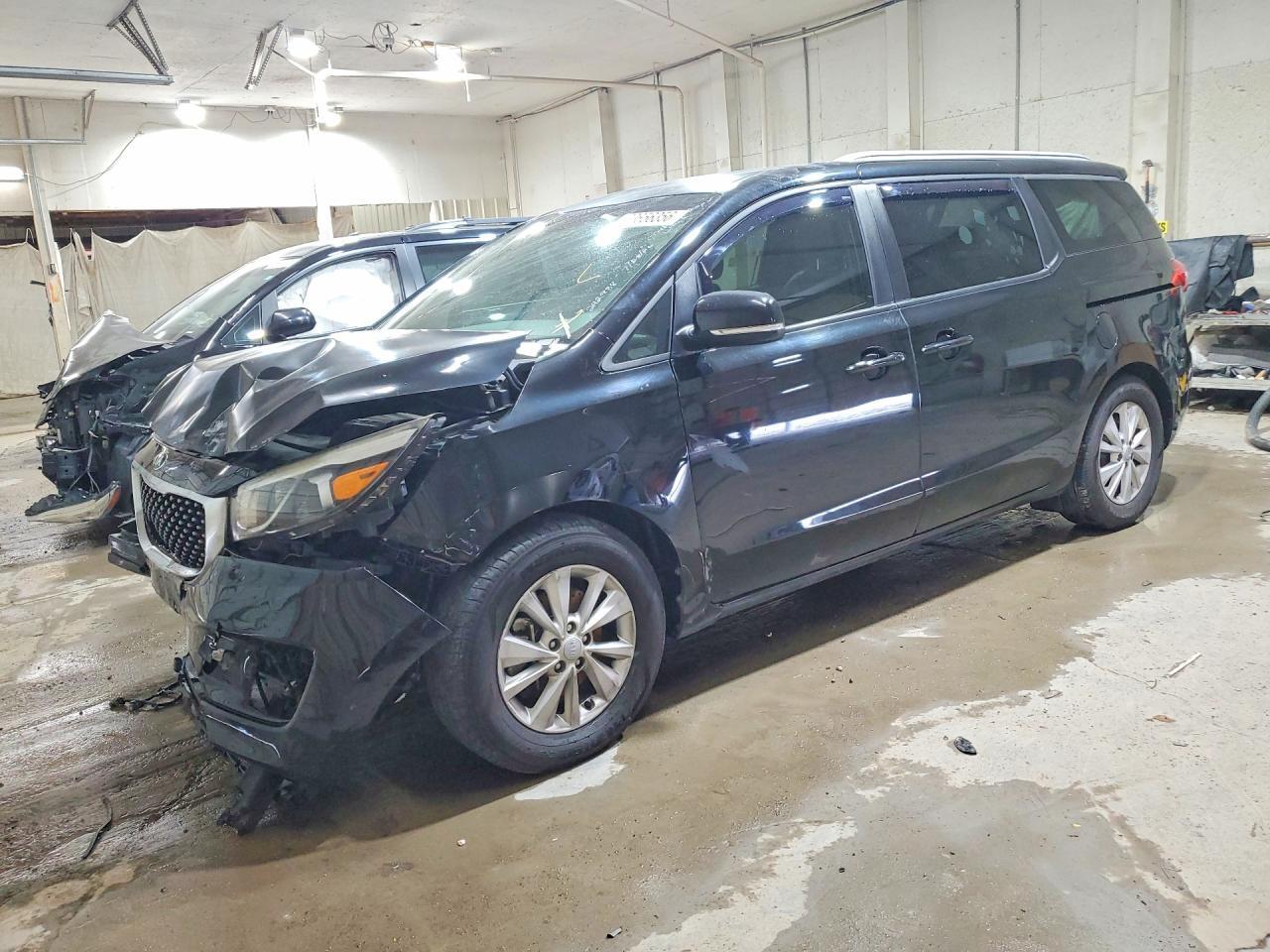 2017 KIA SEDONA KNDMB5C17H6336220