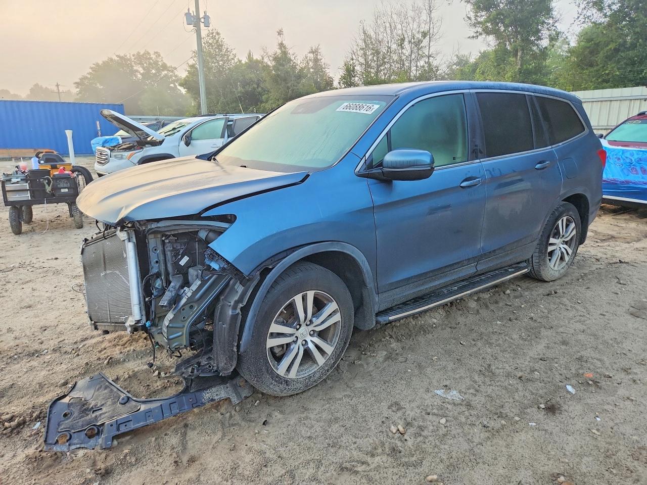 2017 HONDA PILOT 5FNYF5H69HB021658