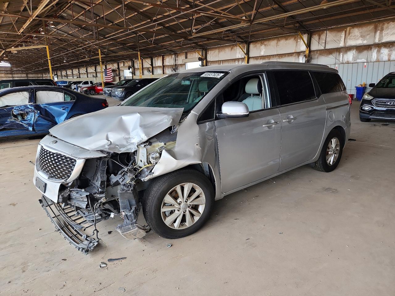 2017 KIA SEDONA KNDMB5C17H6313102