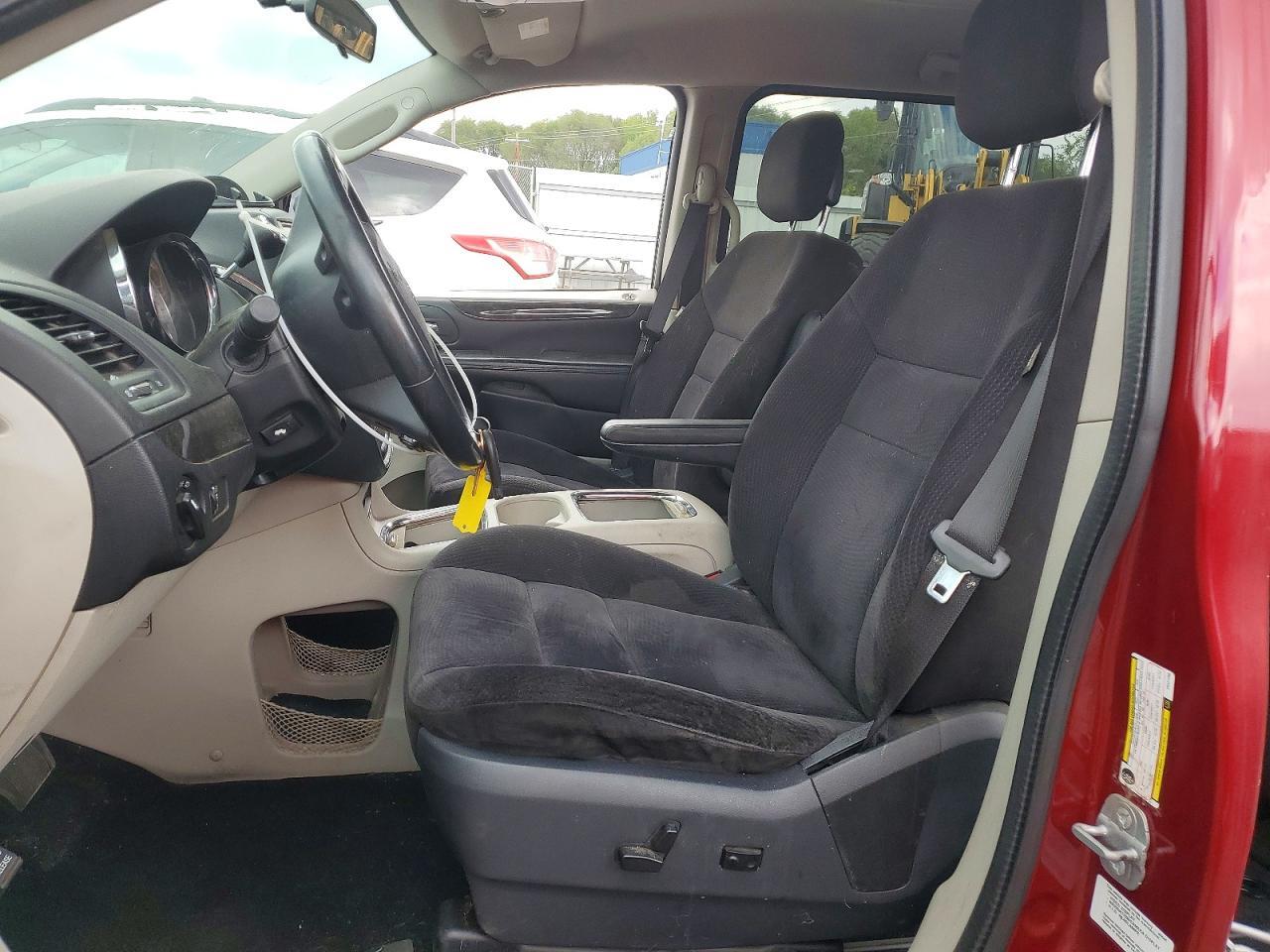 2014 DODGE GRAND CARAVAN SXT — Фото 7 из 13