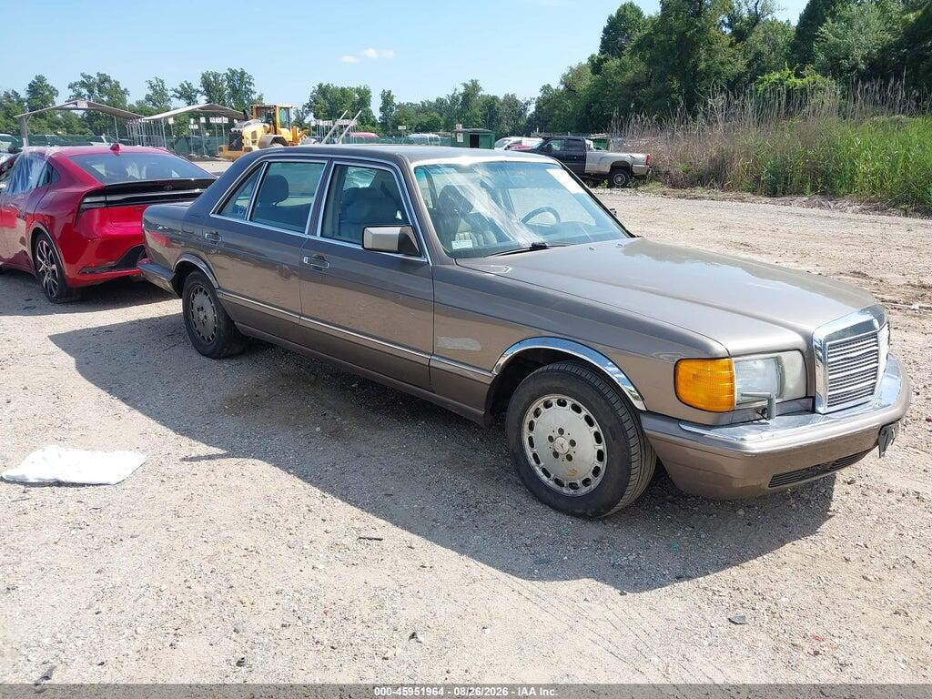 1987 MERCEDES-BENZ 300 WDBCB25D2HA330984