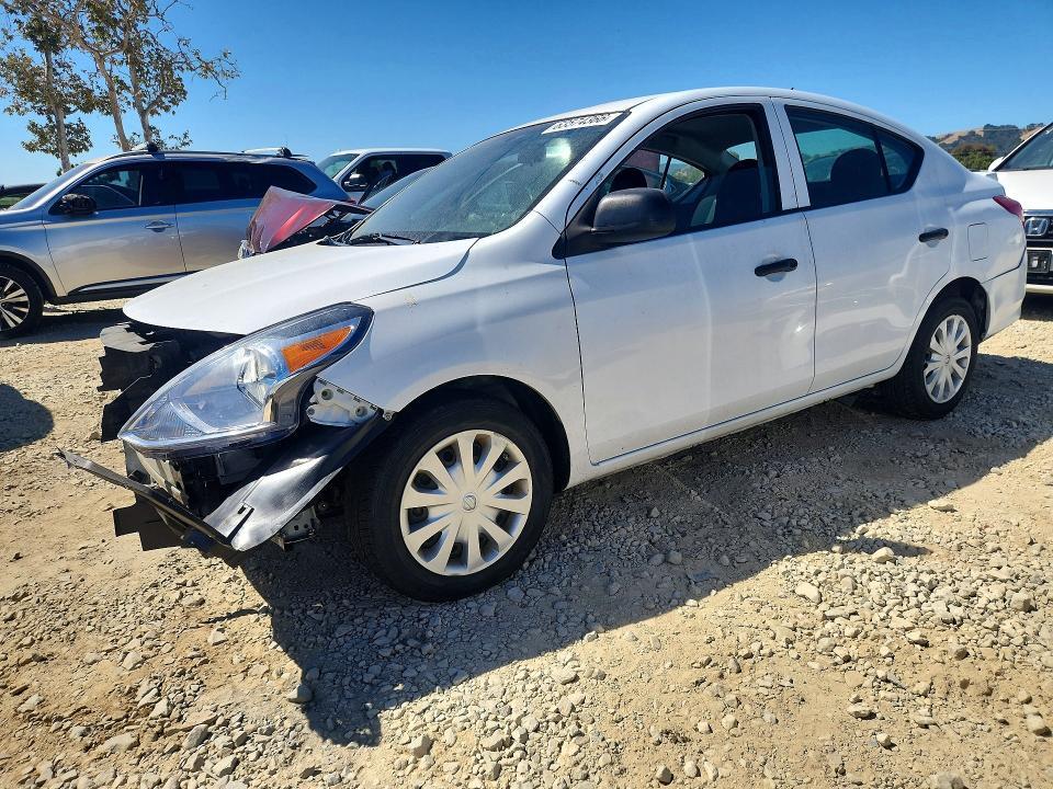 2015 NISSAN VERSA 3N1CN7AP9FL935437