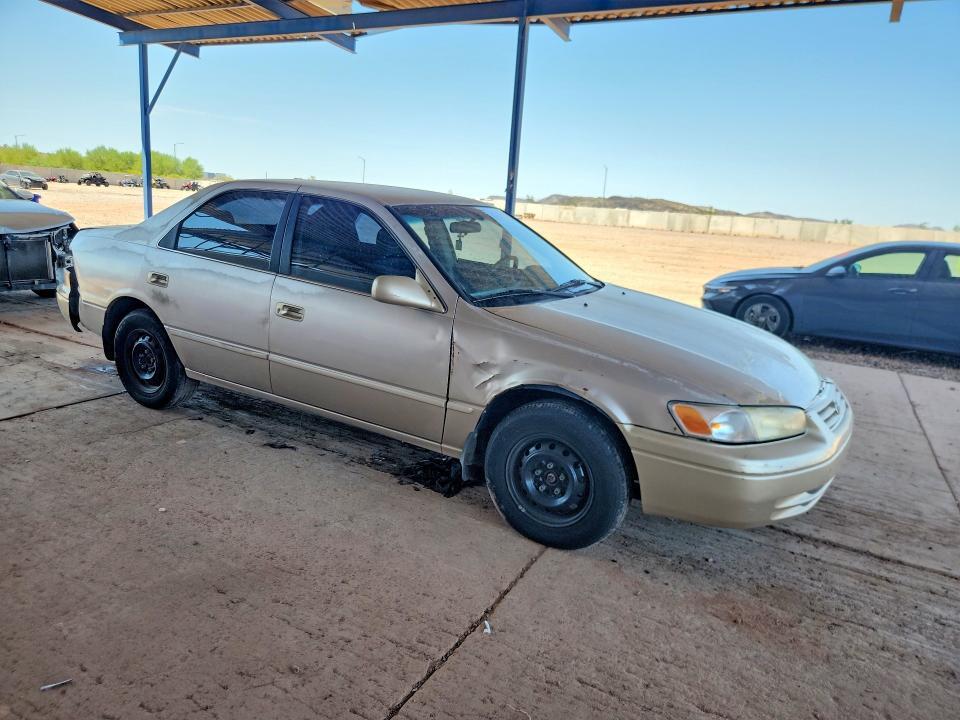 4T1BG22K6XU584899 1999 TOYOTA CAMRY photo no. 4