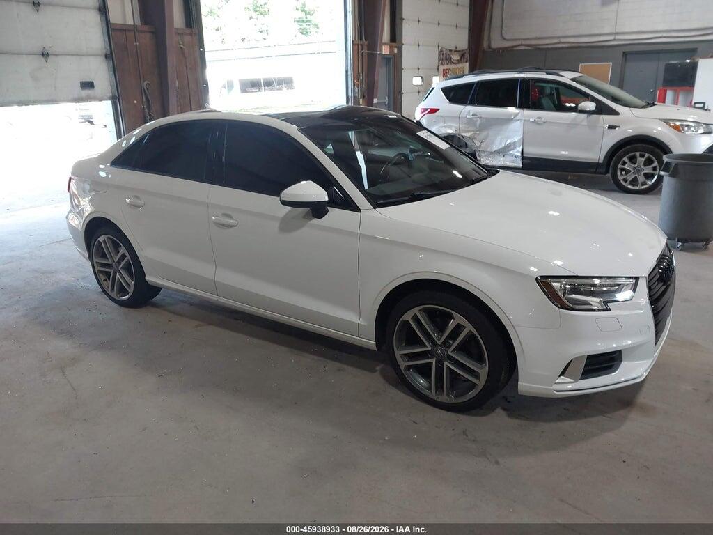2018 AUDI A3 WAUB8GFF8J1041118