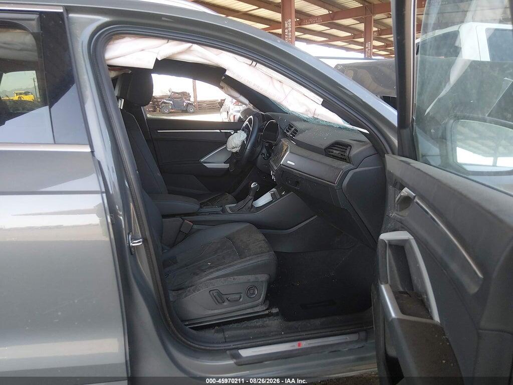 WA1DECF37R1064365 2024 AUDI Q3 photo no. 5