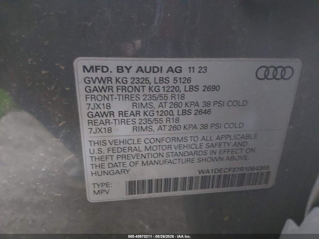 WA1DECF37R1064365 2024 AUDI Q3 photo no. 9