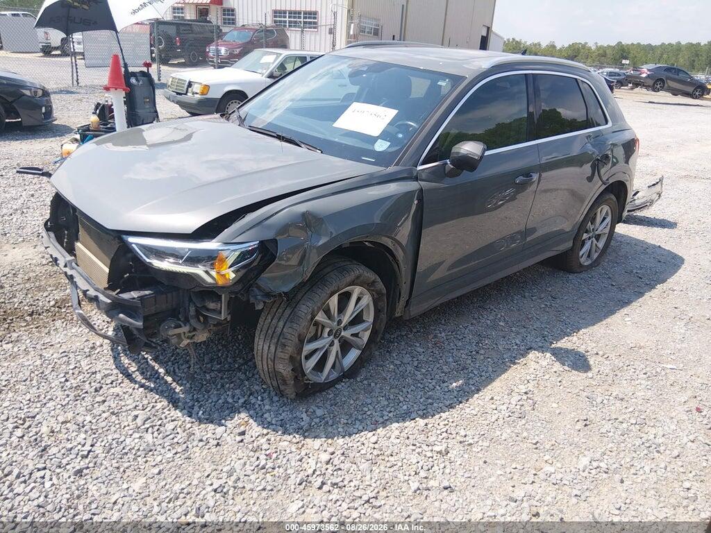 WA1DECF39P1087398 2023 AUDI Q3 photo no. 2