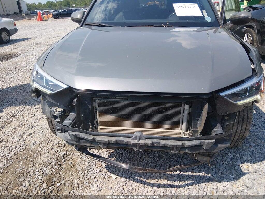 WA1DECF39P1087398 2023 AUDI Q3 photo no. 6
