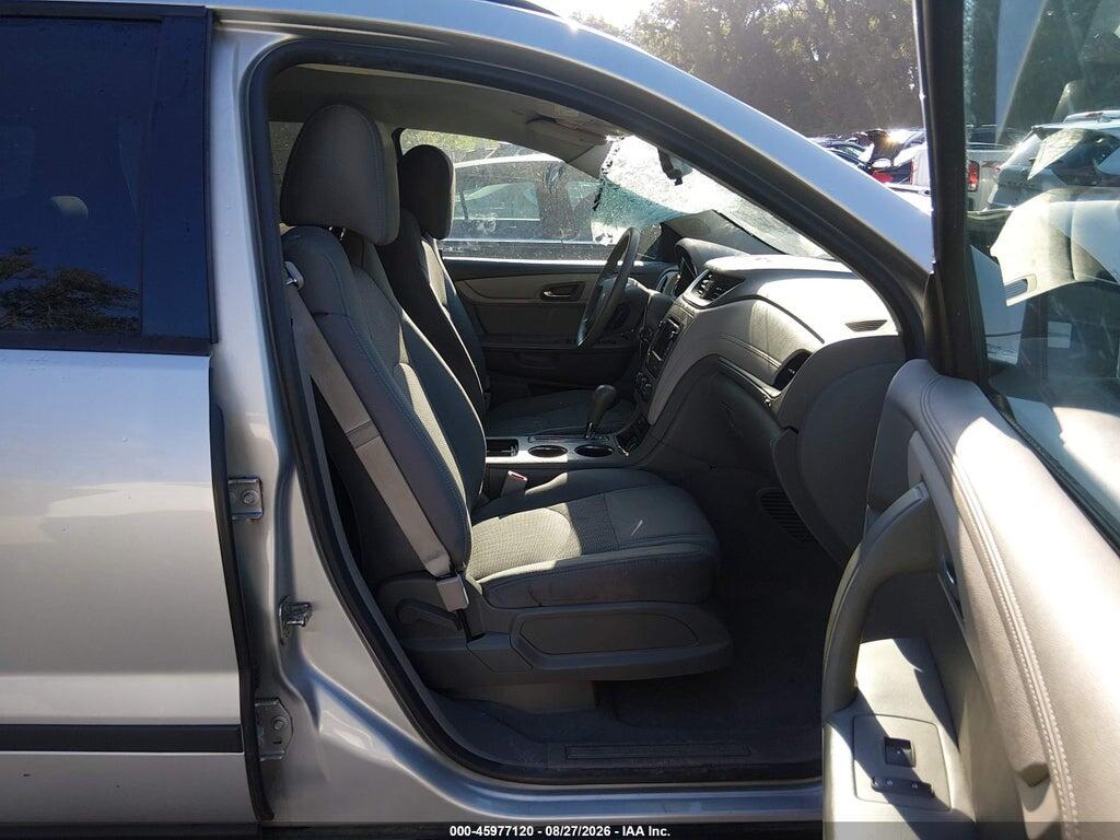 1GNKRFED5HJ116157 2017 CHEVROLET TRAVERSE photo no. 5