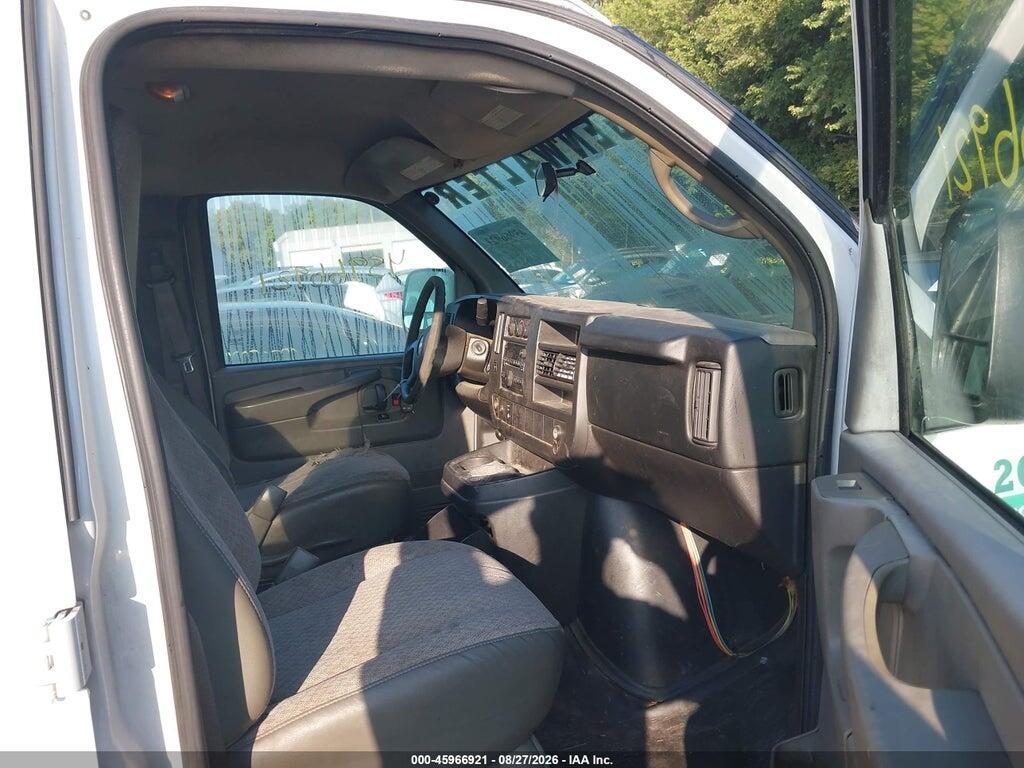 1GCZGUCG8D1136217 2013 CHEVROLET EXPRESS 3500 photo no. 5