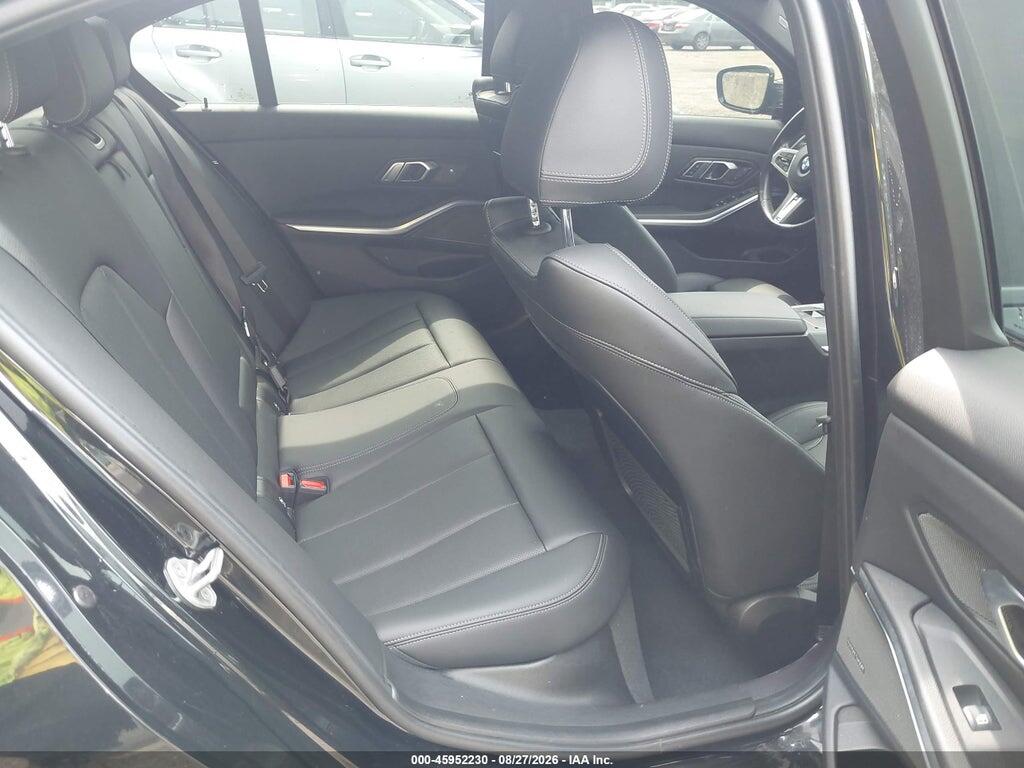 3MW89FF07P8D68840 2023 BMW 330I photo no. 8