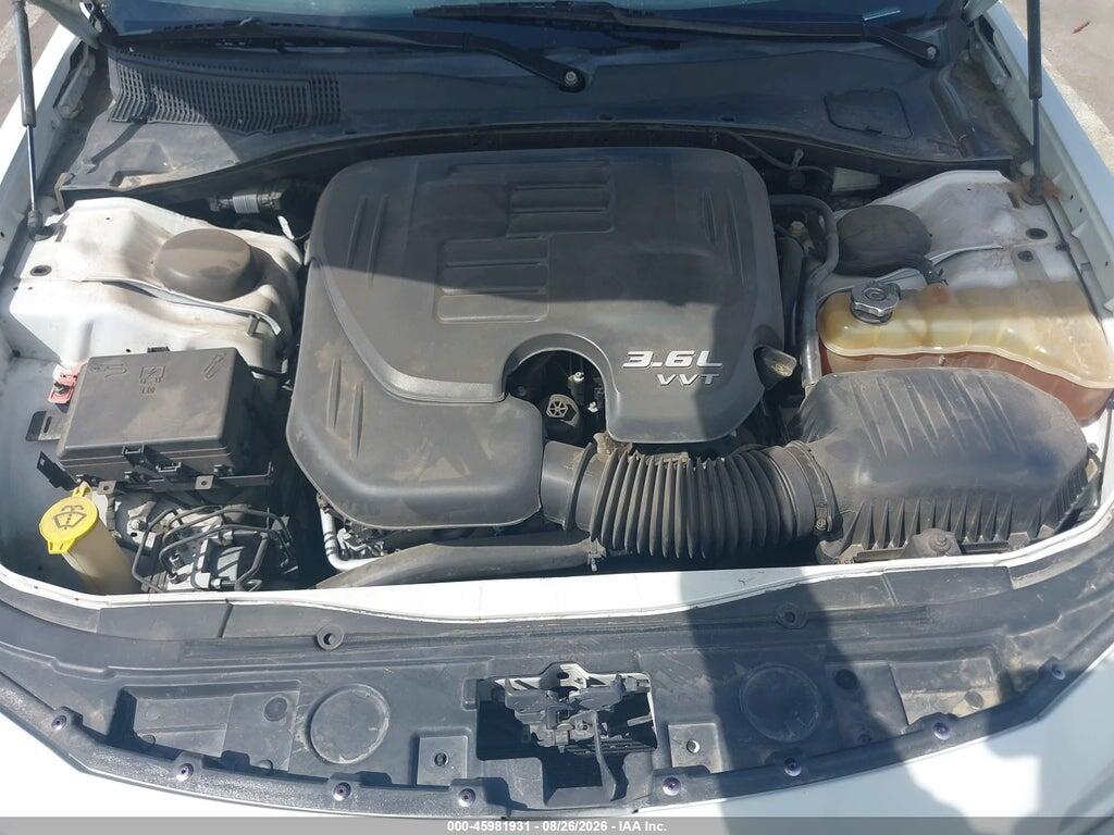 2C3CCAAG8GH229719 2016 CHRYSLER 300 photo no. 10