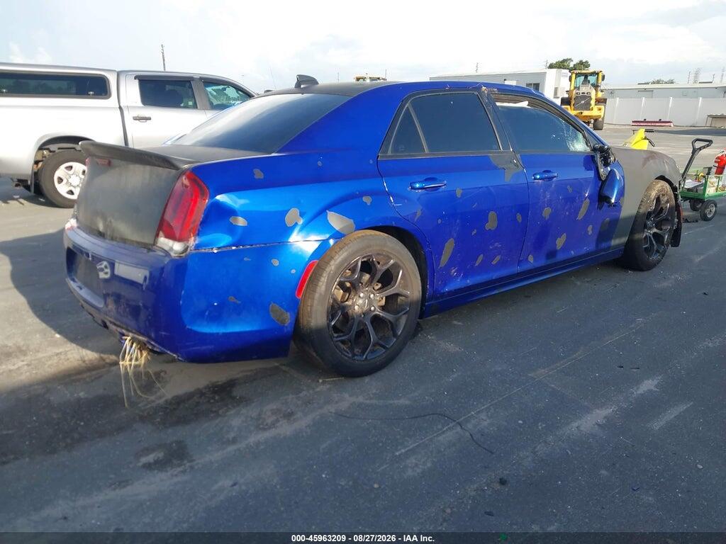 2C3CCABT1KH563160 2019 CHRYSLER 300 photo no. 4