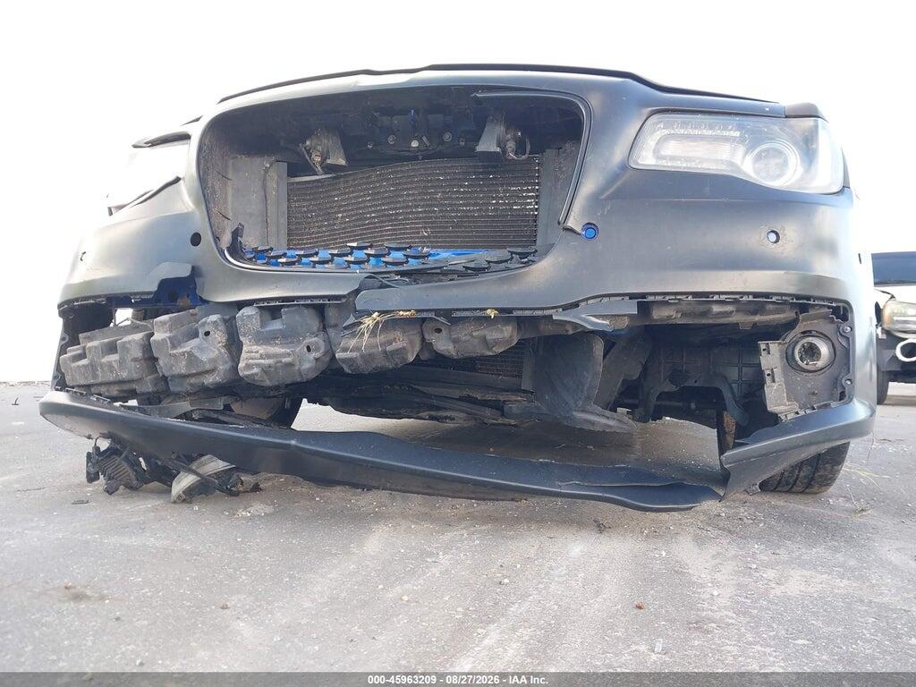 2C3CCABT1KH563160 2019 CHRYSLER 300 photo no. 6
