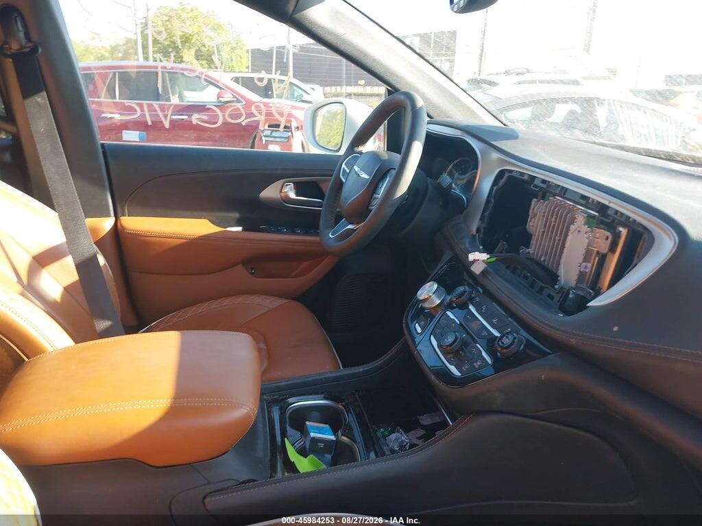 2C4RC1N79RR104810 2024 CHRYSLER PACIFICA HYBRID photo no. 5
