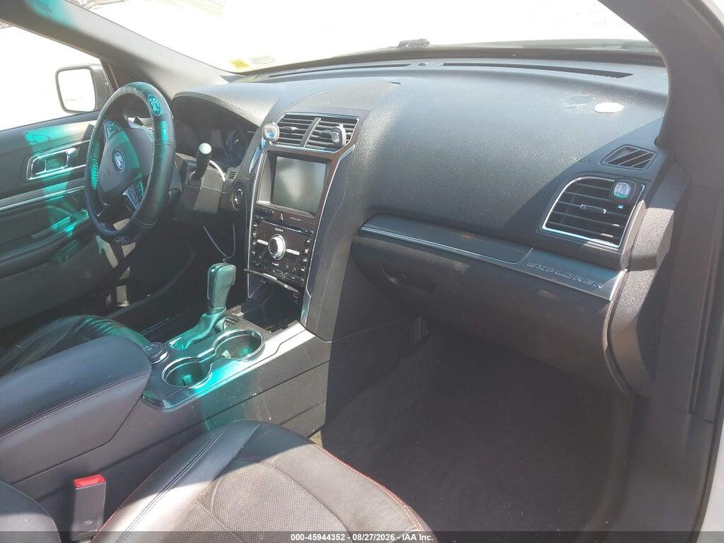 1FM5K8GT2GGA05602 2016 FORD EXPLORER photo no. 5