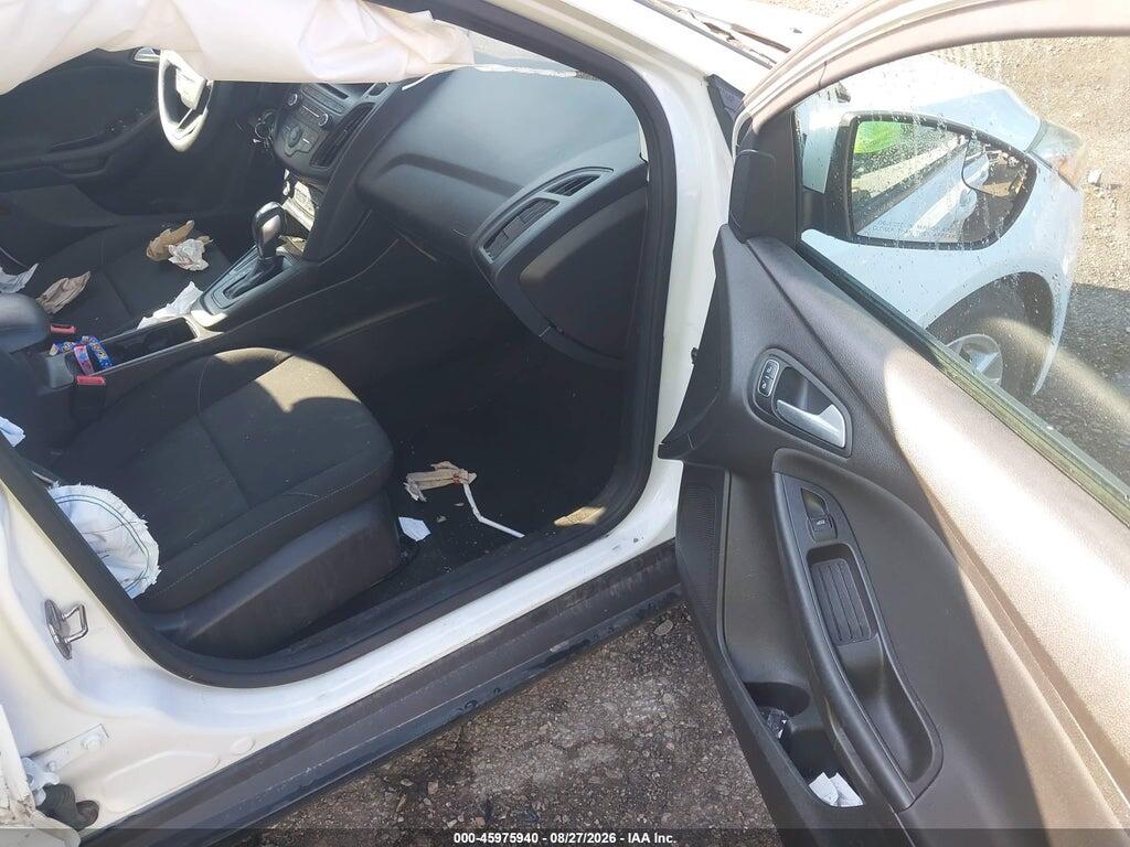 1FADP3F25GL267303 2016 FORD FOCUS photo no. 5