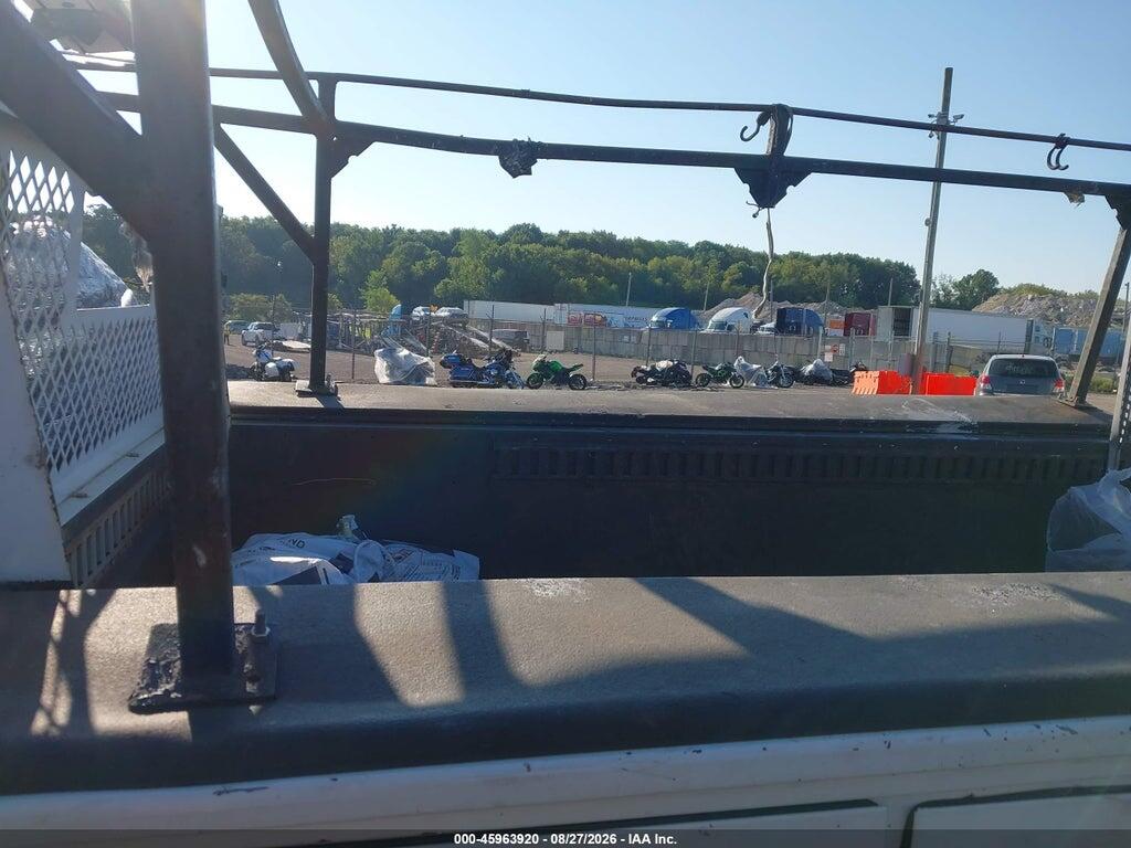 1FDRF3E68EEA93652 2014 FORD F-350 CHASSIS photo no. 6