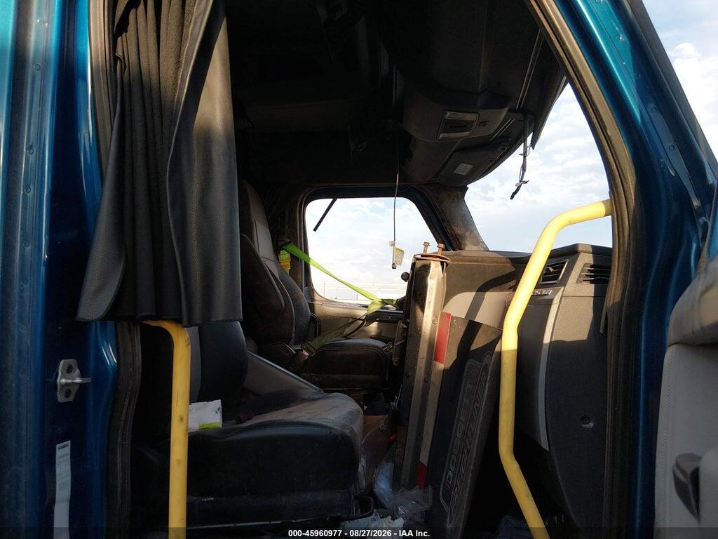 3AKJHHDR9MSMG6933 2021 FREIGHTLINER NEW CASCADIA 126 photo no. 5