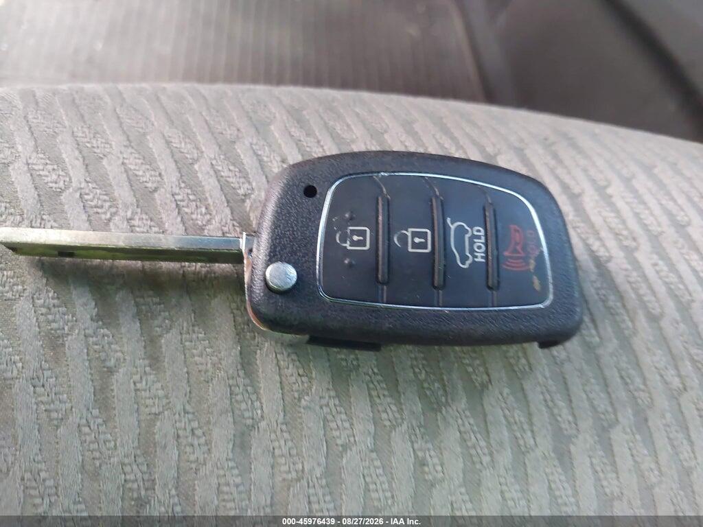KM8SM4HF8DU024165 2013 HYUNDAI SANTA FE photo no. 11