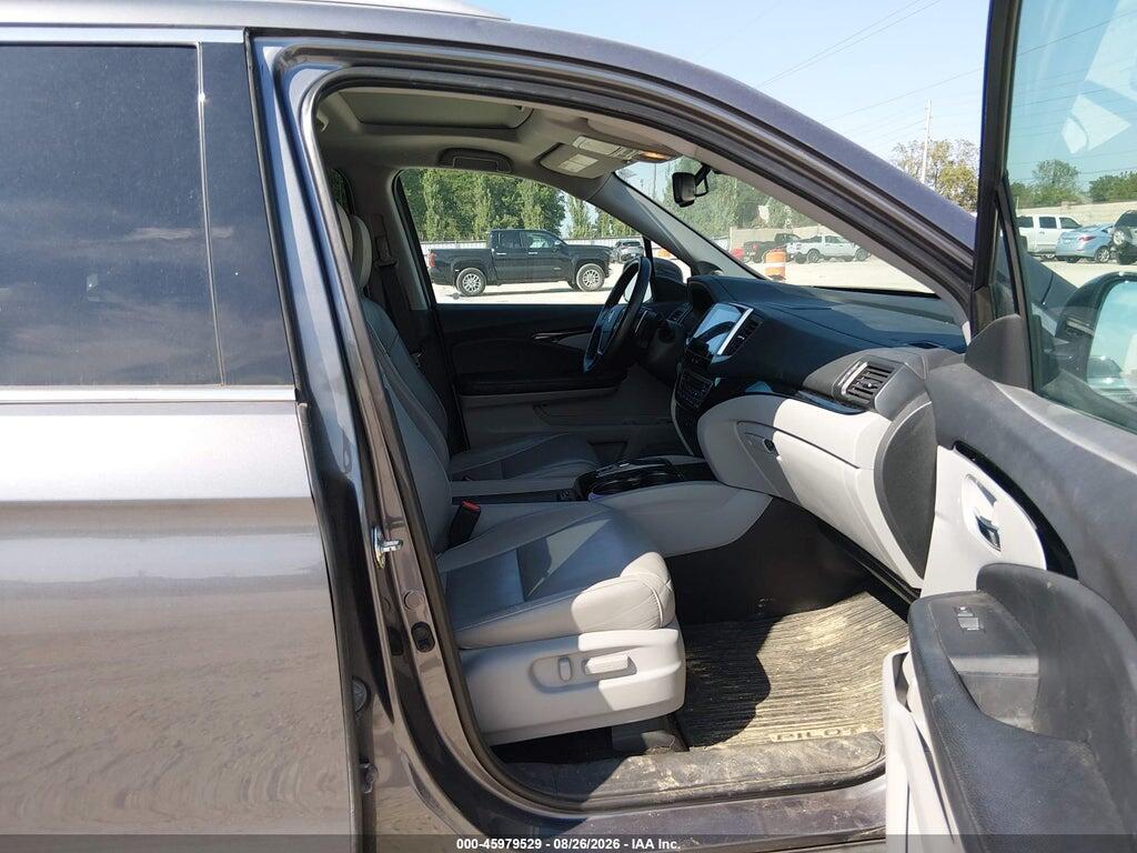 5FNYF6H9XHB001709 2017 HONDA PILOT photo no. 5