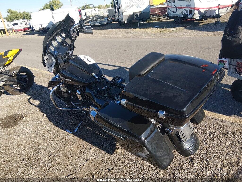 1HD1KRM18FB636196 2015 HARLEY-DAVIDSON FLHXS photo no. 3