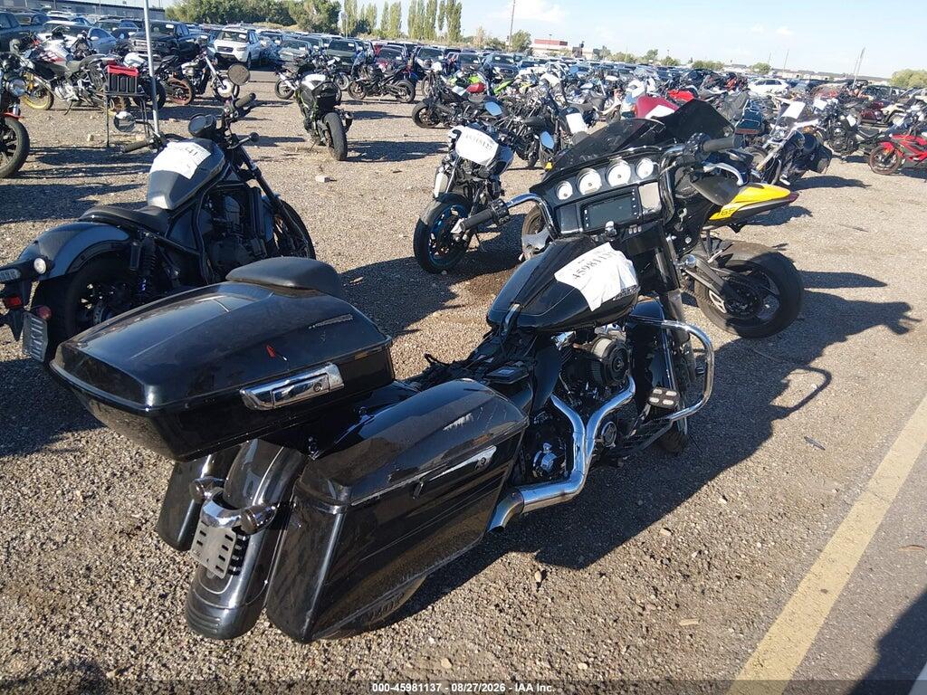 1HD1KRM18FB636196 2015 HARLEY-DAVIDSON FLHXS photo no. 4