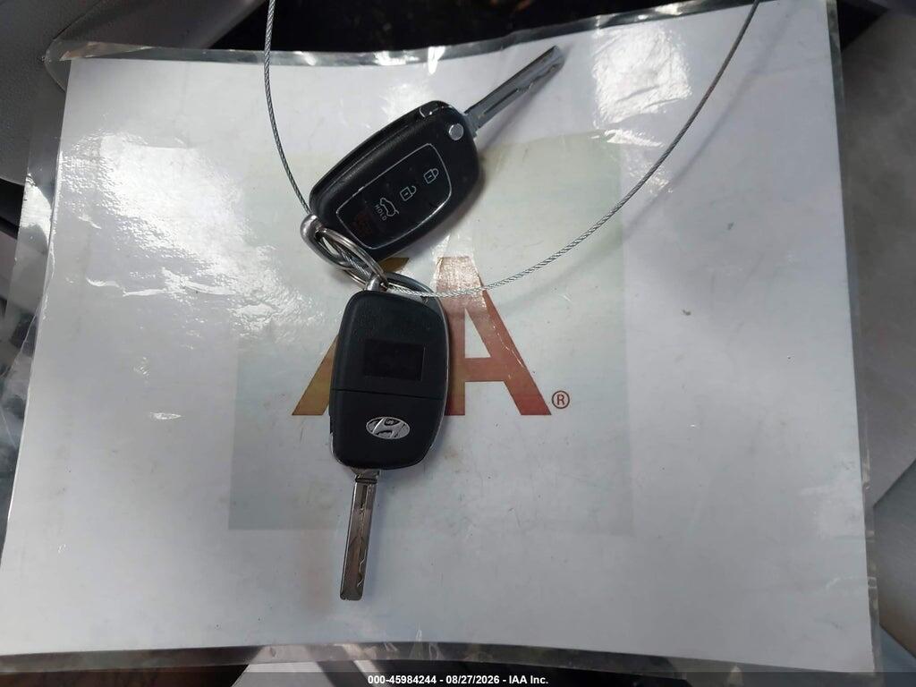 KM8J33A47HU506844 2017 HYUNDAI TUCSON photo no. 11