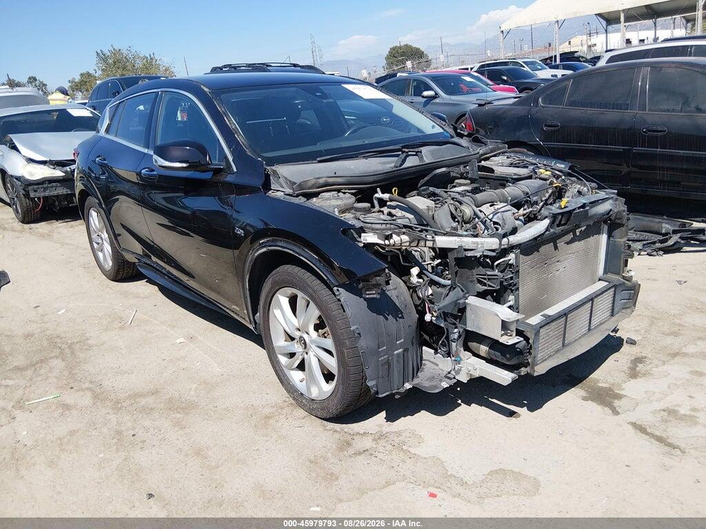 2017 INFINITI QX30 SJKCH5CP8HA033570