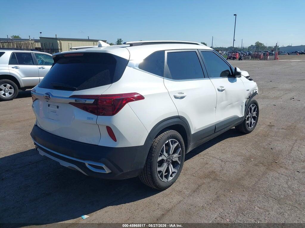 KNDERCAA4M7119266 2021 KIA SELTOS photo no. 4