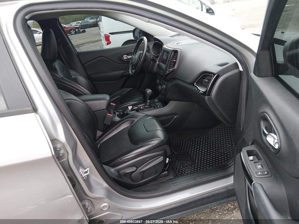 1C4PJMLB5KD417349 2019 JEEP CHEROKEE photo no. 5