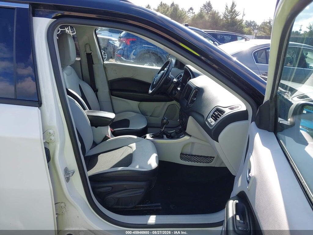 3C4NJDBB4KT803084 2019 JEEP COMPASS photo no. 5