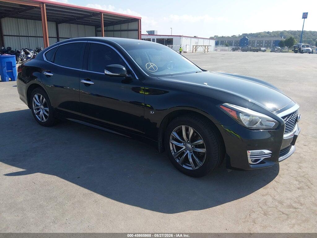 2015 INFINITI Q70 JN1BY1ARXFM560925