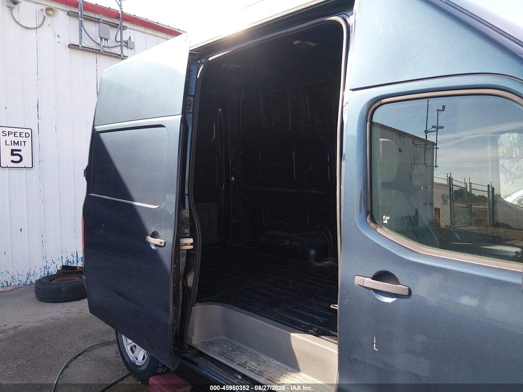 1N6AF0LX1DN113280 2013 NISSAN NV CARGO NV2500 HD photo no. 8