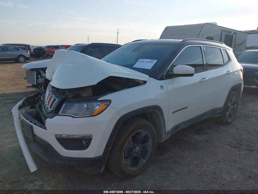 3C4NJDBB2JT238218 2018 JEEP COMPASS photo no. 2