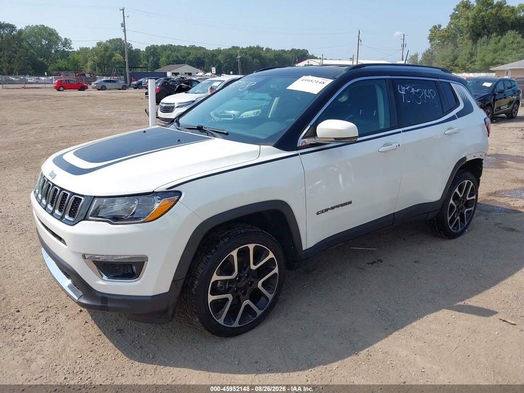 3C4NJDCB0JT100515 2018 JEEP COMPASS photo no. 2