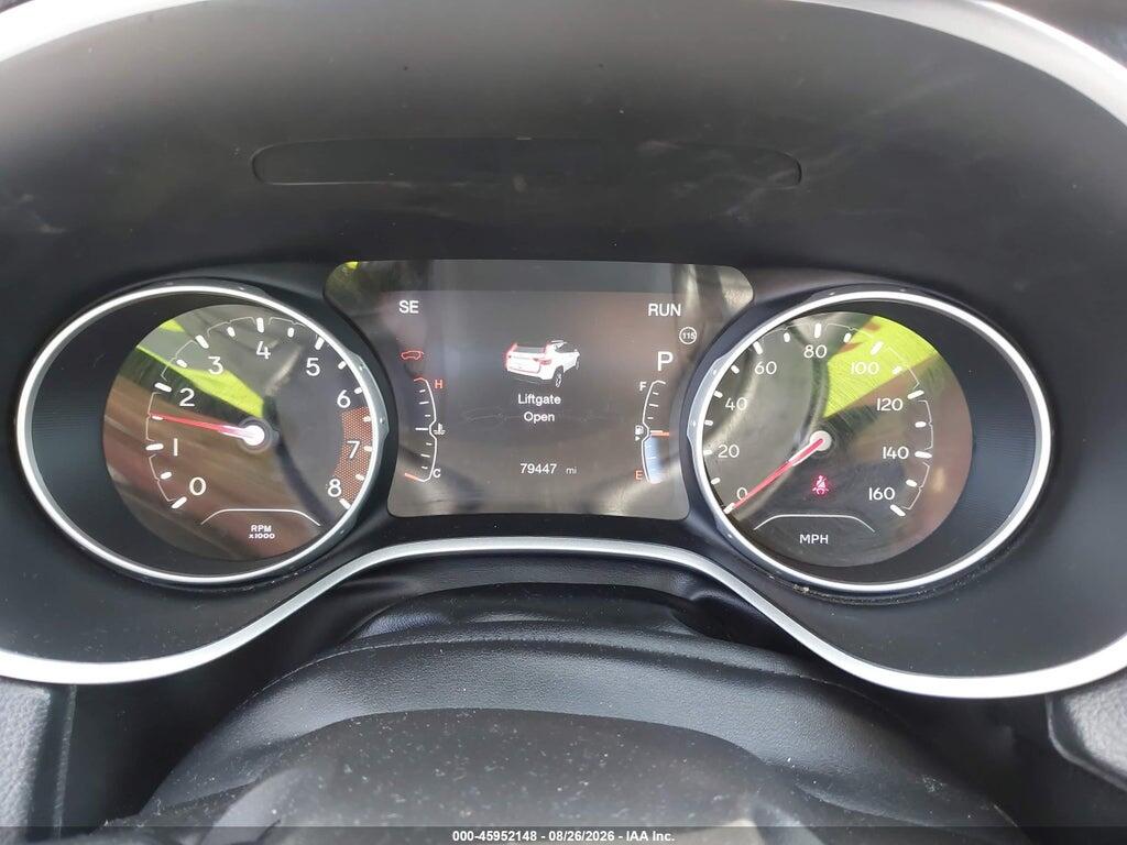 3C4NJDCB0JT100515 2018 JEEP COMPASS photo no. 7
