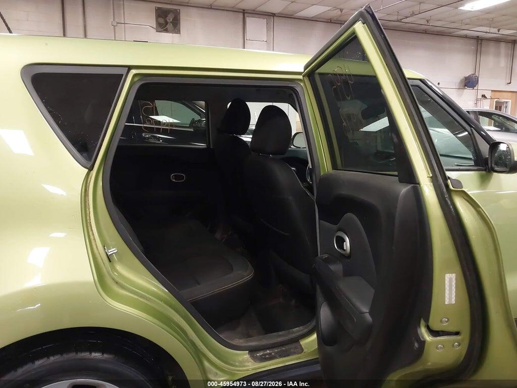 KNDJP3A54F7764025 2015 KIA SOUL photo no. 8